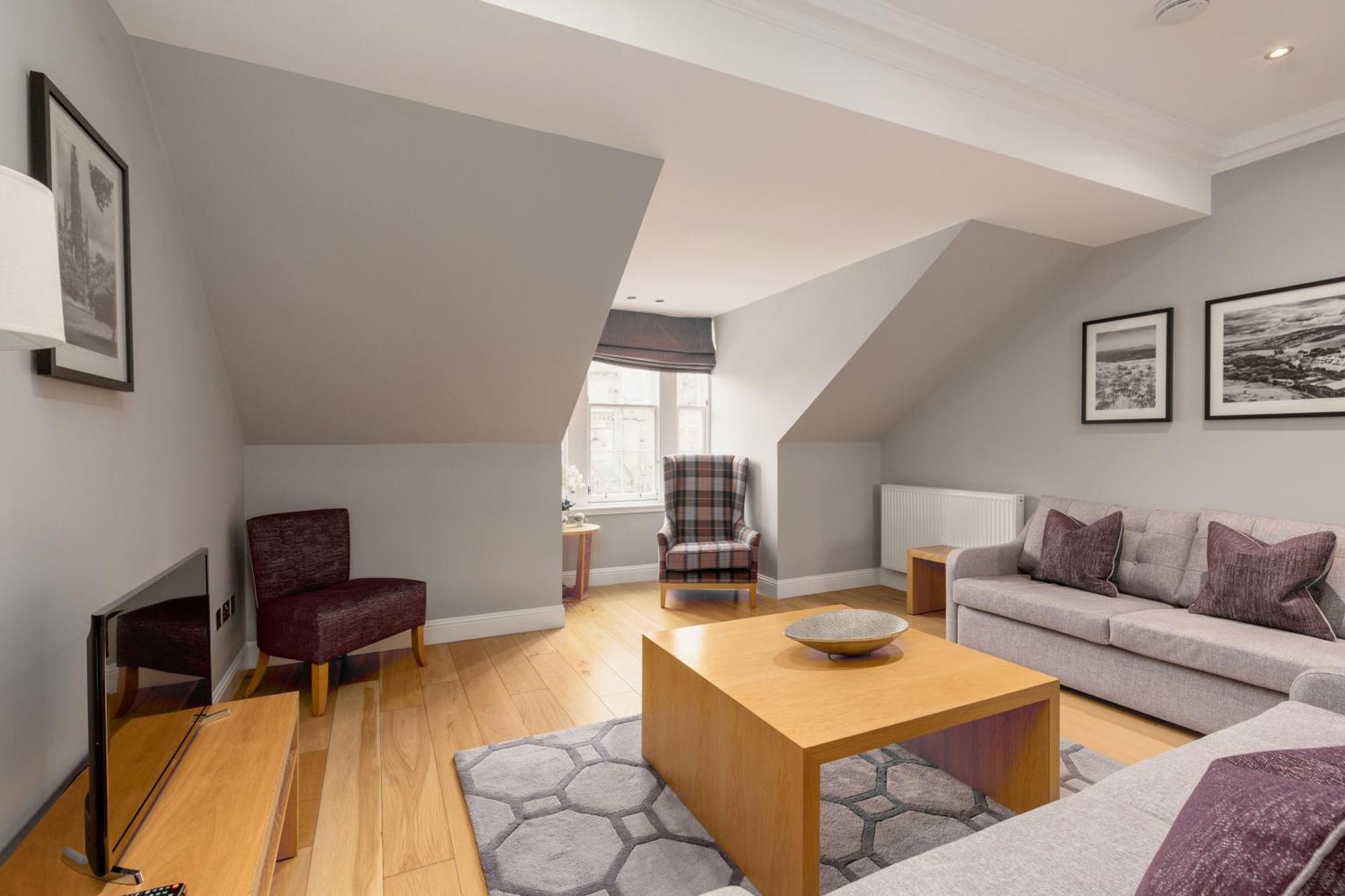 Destiny Scotland - Princes Street Residence Единбург Екстер'єр фото