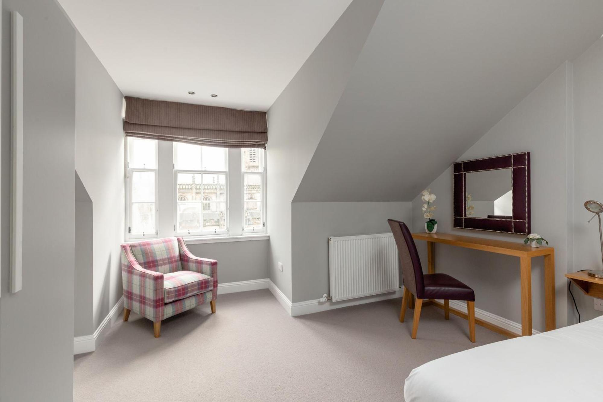 Destiny Scotland - Princes Street Residence Единбург Екстер'єр фото