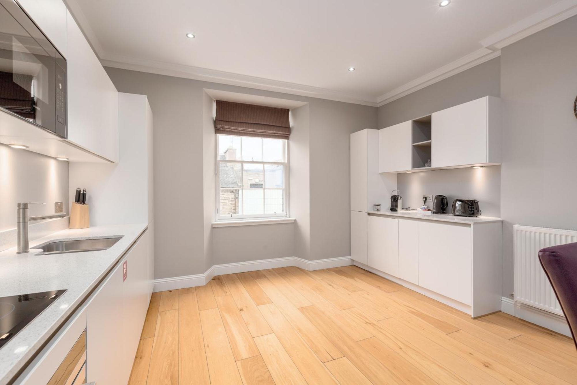 Destiny Scotland - Princes Street Residence Единбург Екстер'єр фото