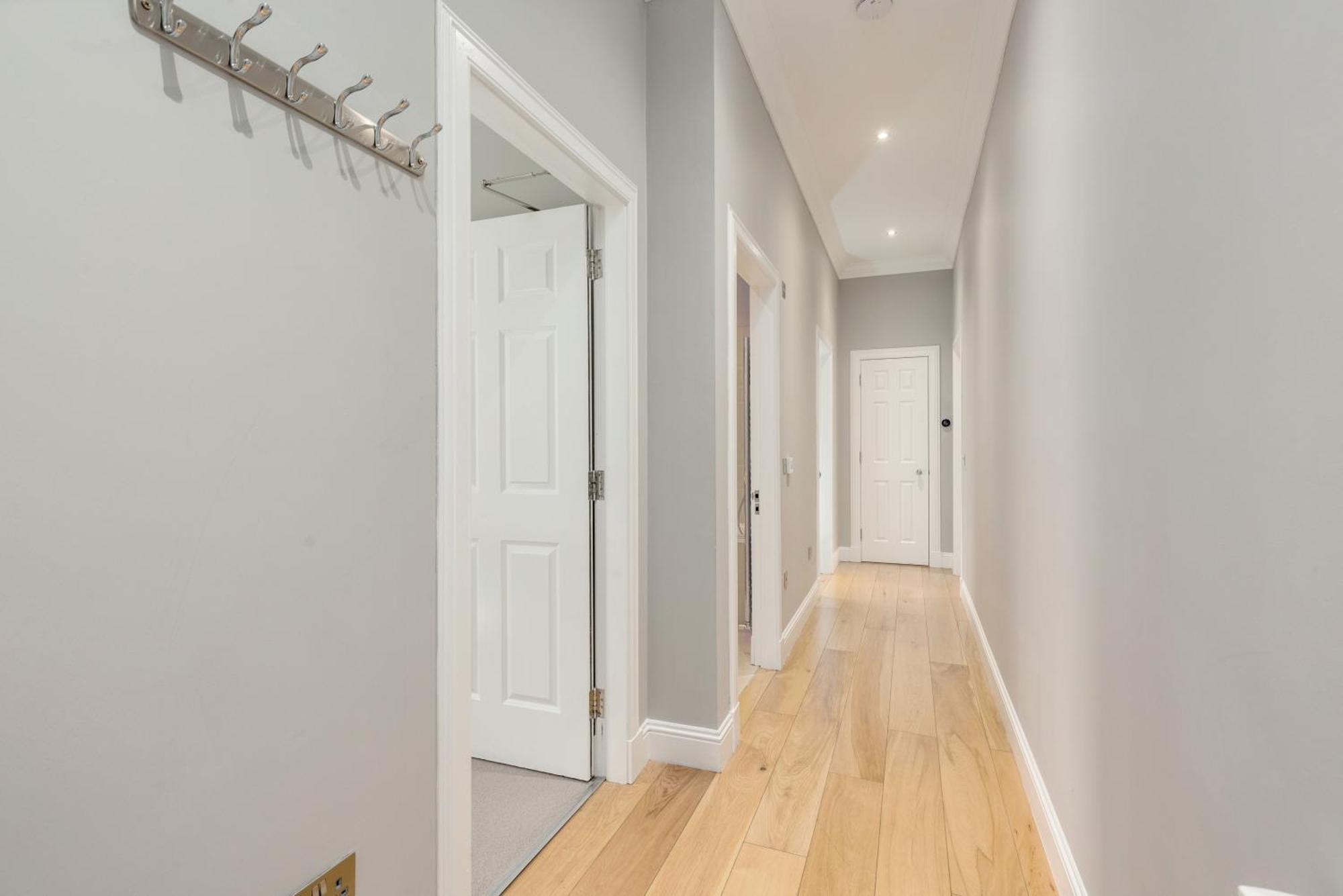 Destiny Scotland - Princes Street Residence Единбург Екстер'єр фото
