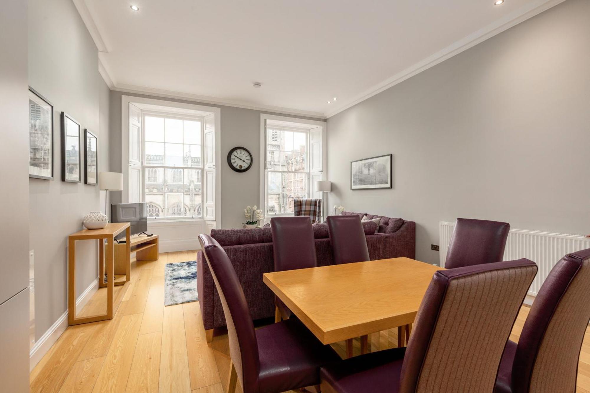 Destiny Scotland - Princes Street Residence Единбург Екстер'єр фото