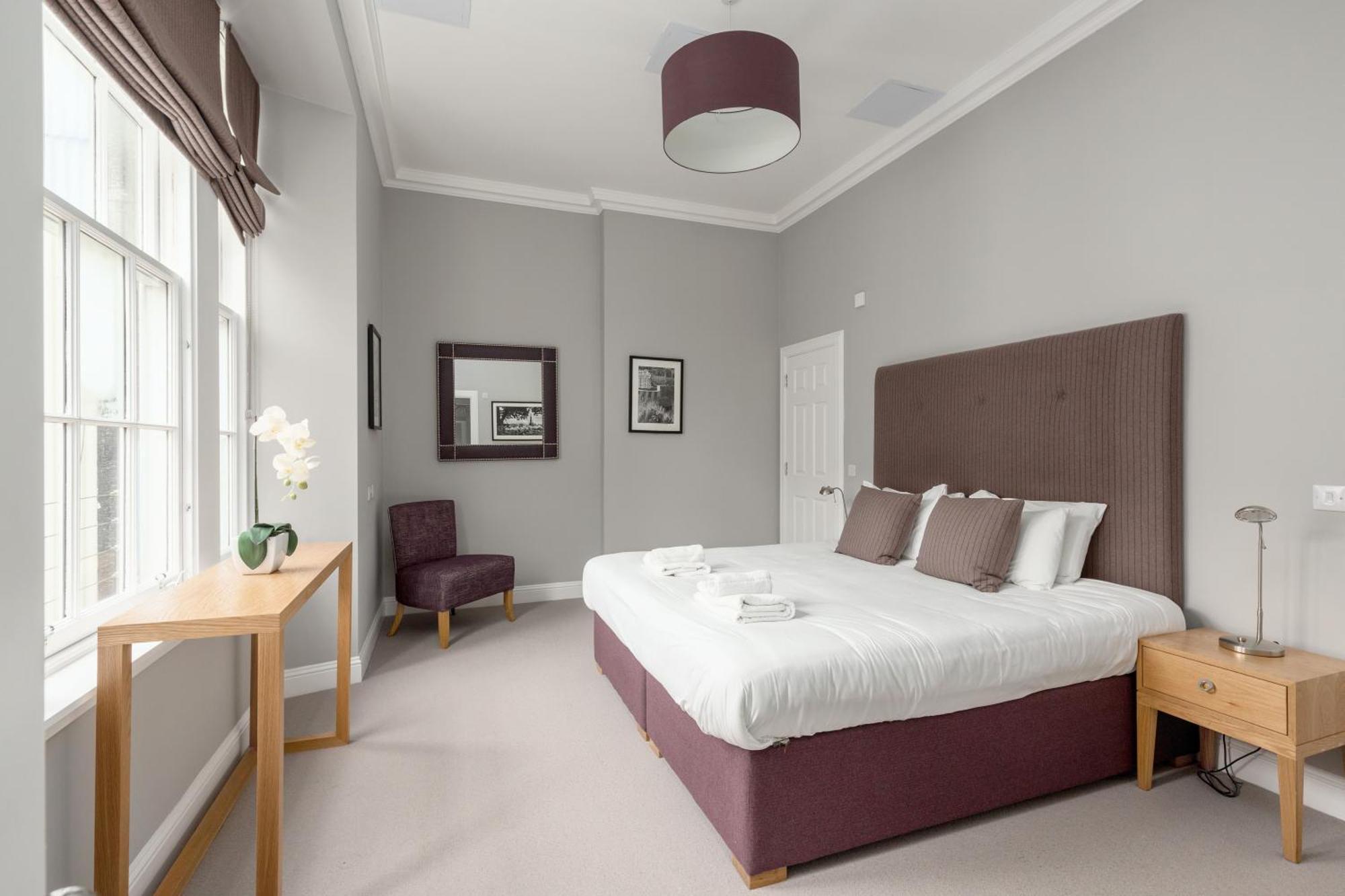 Destiny Scotland - Princes Street Residence Единбург Екстер'єр фото