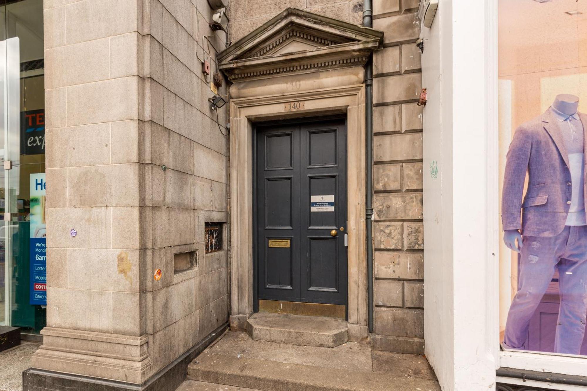 Destiny Scotland - Princes Street Residence Единбург Екстер'єр фото