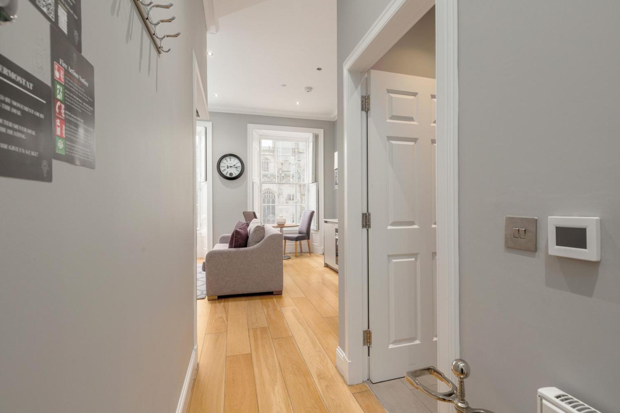 Destiny Scotland - Princes Street Residence Единбург Екстер'єр фото
