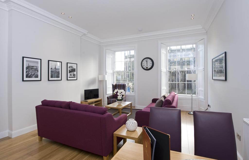 Destiny Scotland - Princes Street Residence Единбург Номер фото